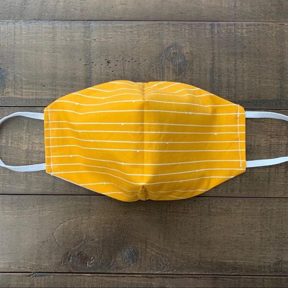 Reversible 100% Cotton Face Masks - Picture 8 of 9